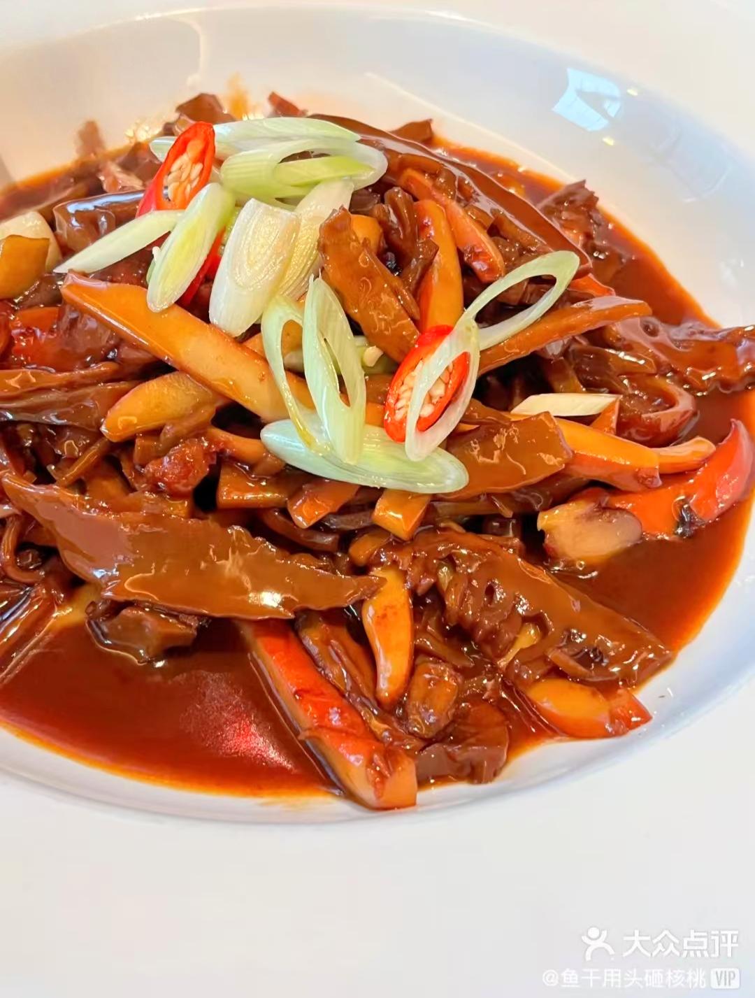 爽口大头菜炒鲜笋毛豆